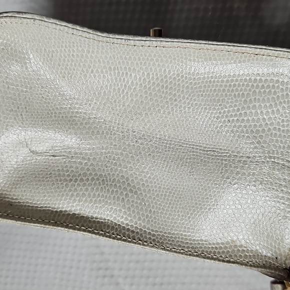 LEATHER CROSSBODY BAG IN CREAM - Picture 6 of 8